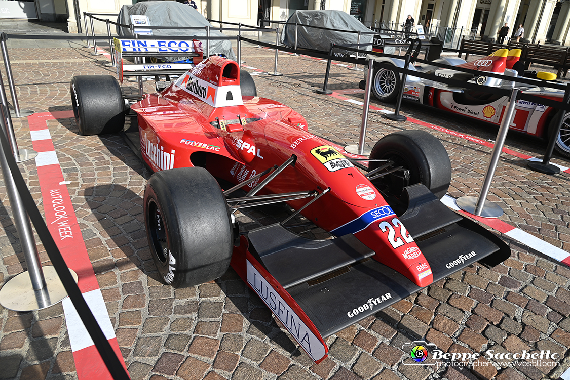 VBS_3909 - Autolook Week - Le auto in Piazza San Carlo.jpg